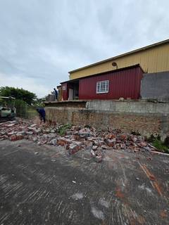 屏東房屋修繕-重機械打除